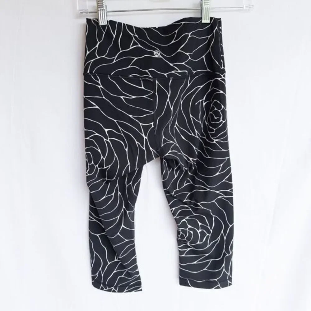 Lululemon Wunder Under Hi Rise 1/2 Tight Womens 4 Rose Alpine White Black W6AGFS